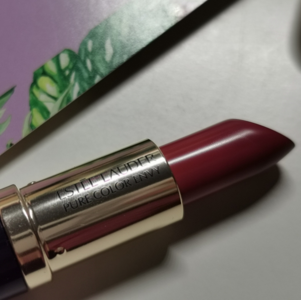 Estee Lauder Pure Color Envy Sculpting Lipstick